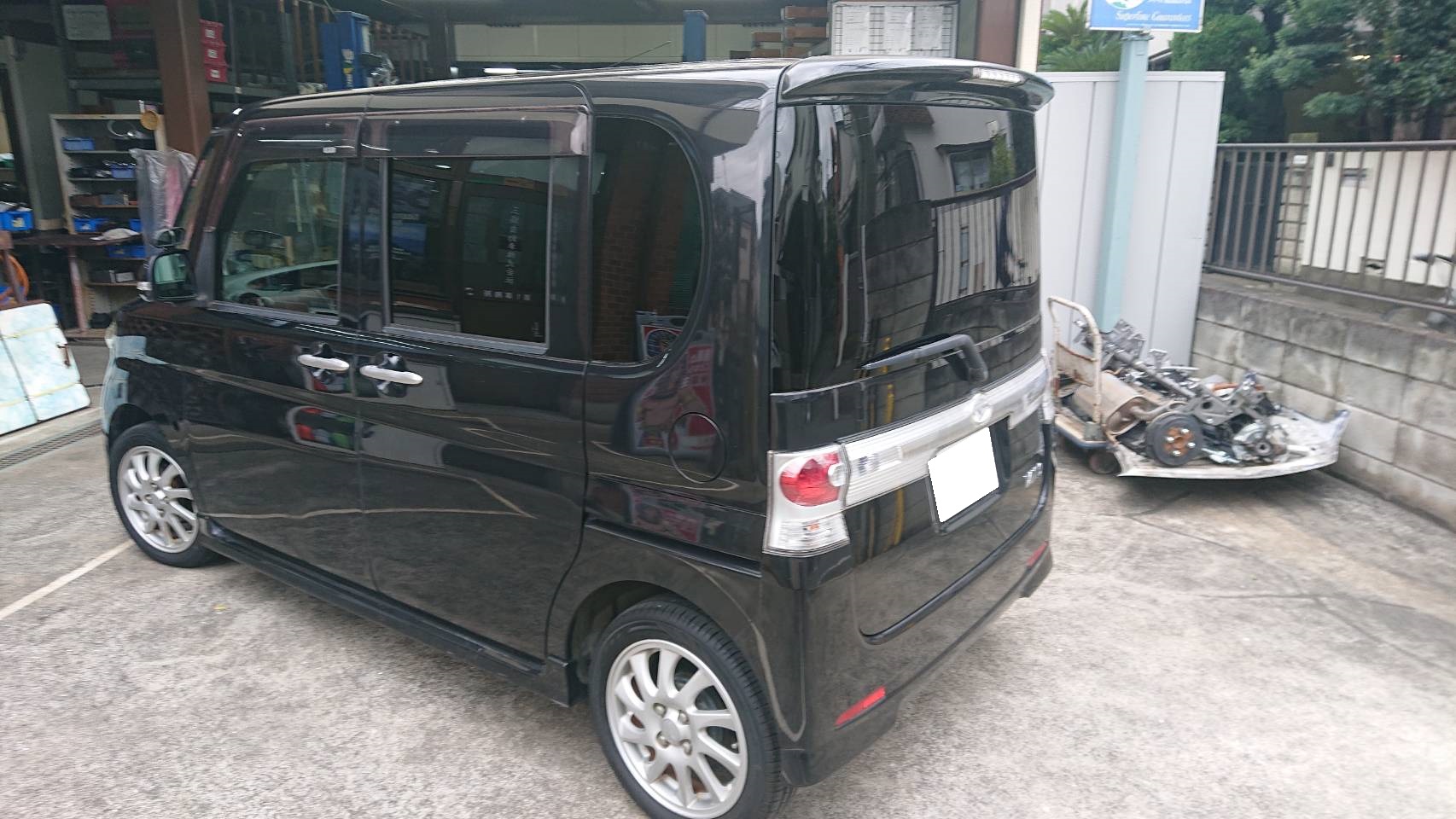 ダイハツタントカスタム平成22年式(2010年式)東京都狛江市の買取実績2023/01/20画像2