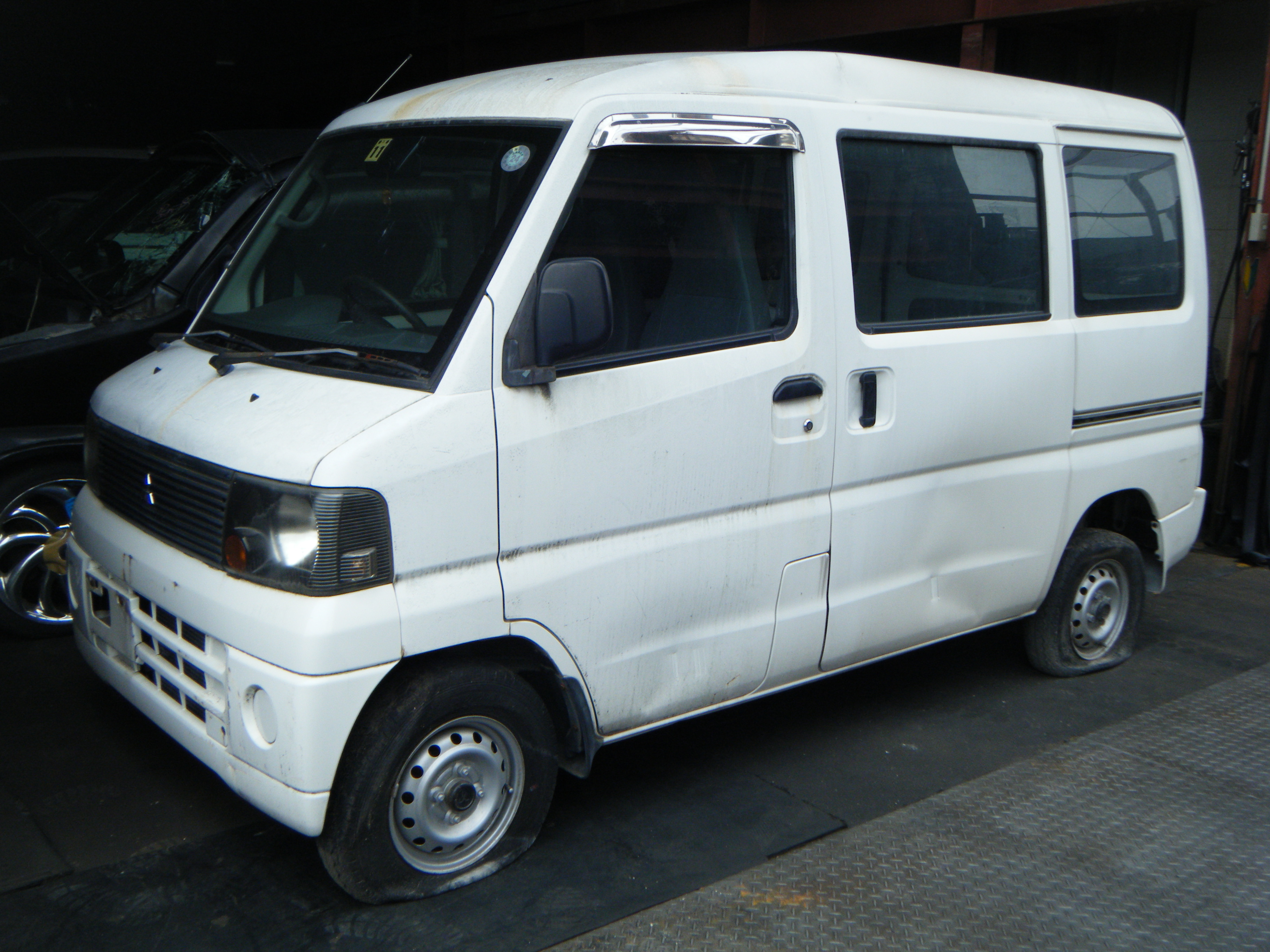 ミツビシミニキャブバン令和6年式(2024年式)大阪府和泉市の買取実績2024/12/20画像1