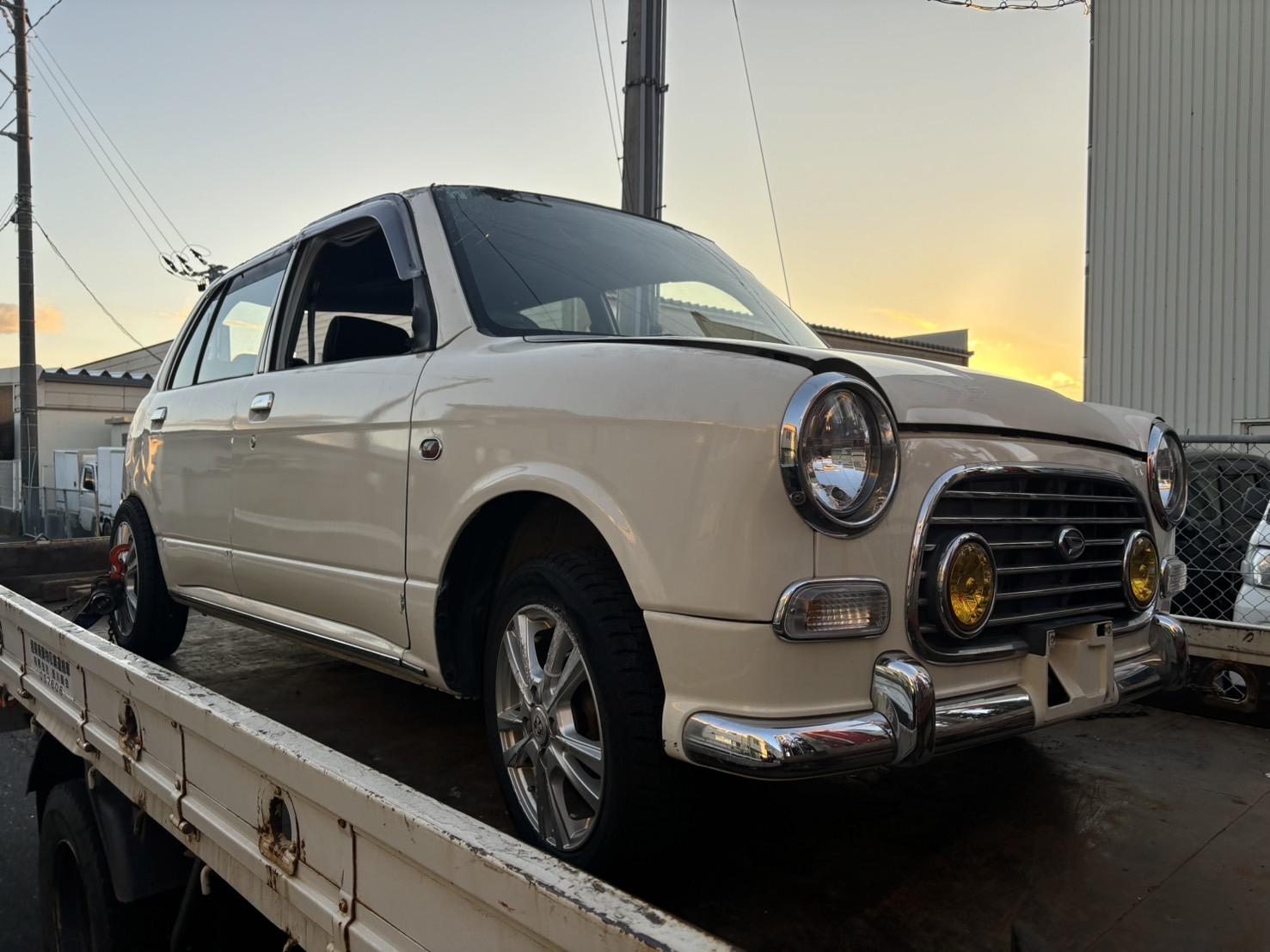 ダイハツミラジーノ平成16年式(2004年式)鳥取県鳥取市の買取実績2025/06/25画像1