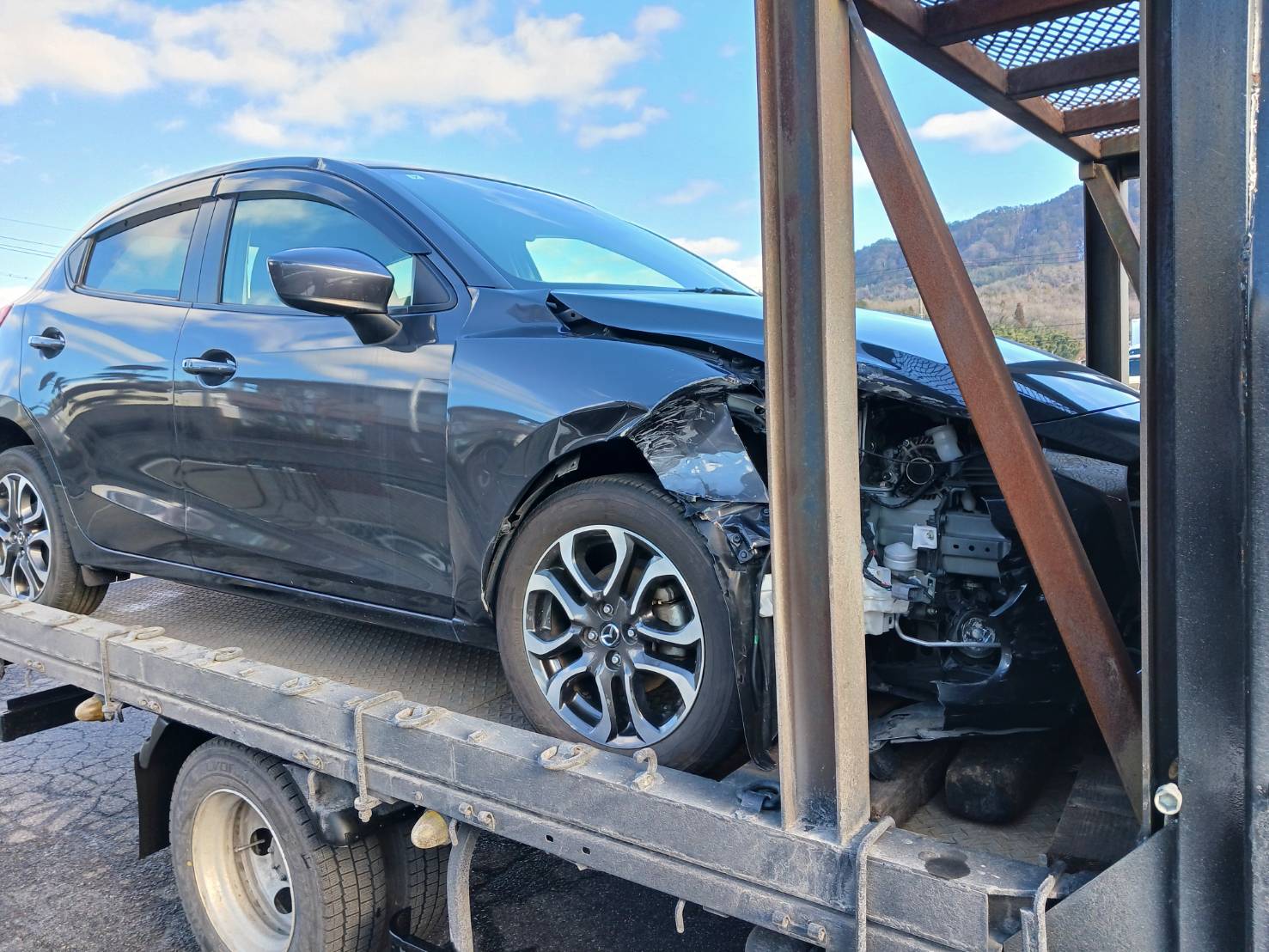 マツダデミオ平成27年式(2015年式)広島県大竹市の買取実績2025/07/09画像1