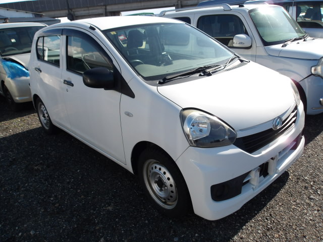 ダイハツミライース平成28年式(2016年式)新潟県新潟市の買取実績2025/07/09画像1