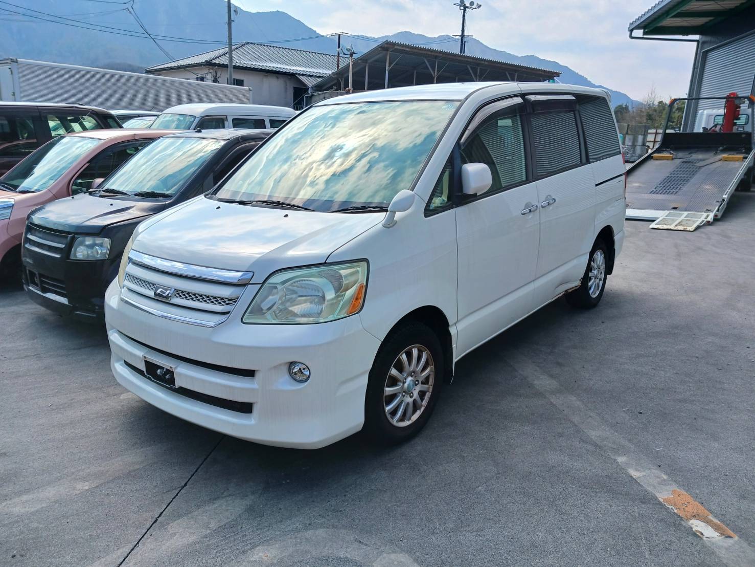 トヨタノア平成17年式(2005年式)広島県広島市の買取実績2025/09/12画像1