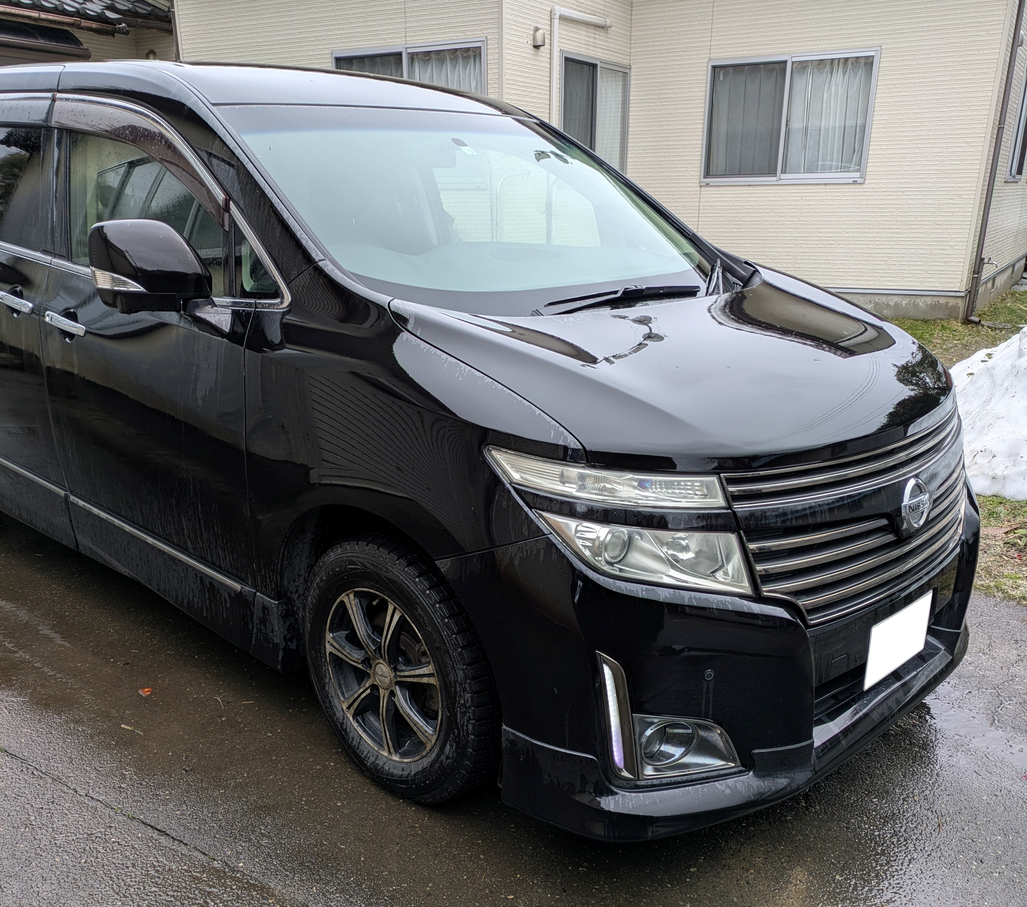 ニッサンエルグランド平成24年式(2012年式)新潟県新発田市の買取実績2025/09/12画像1