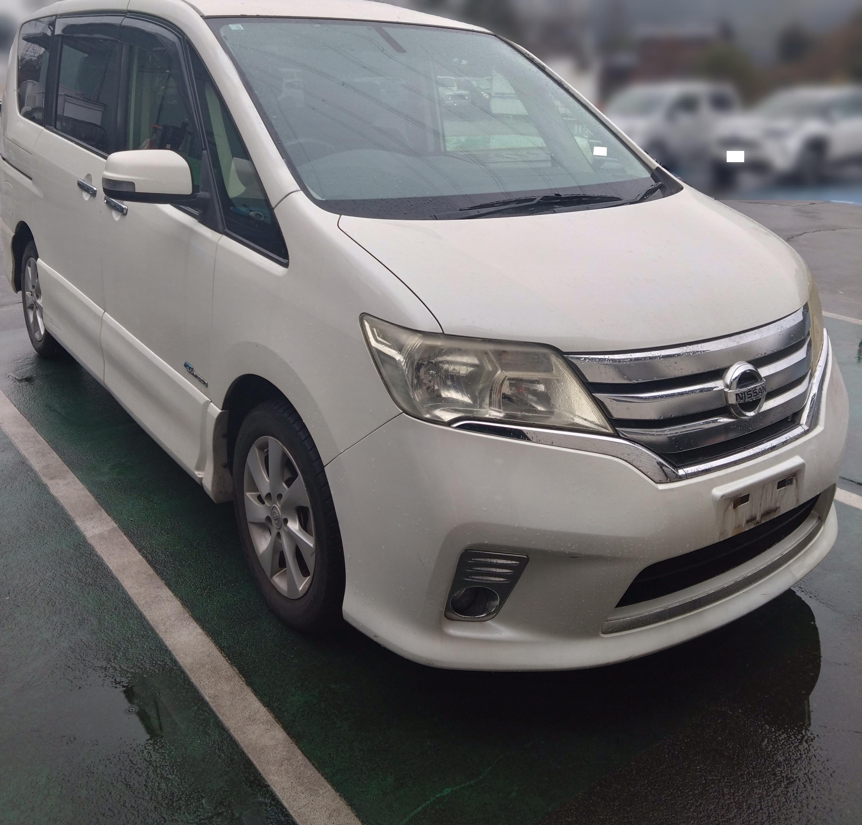 ニッサンセレナ平成25年式(2013年式)福岡県太宰府市の買取実績2025/09/12画像1