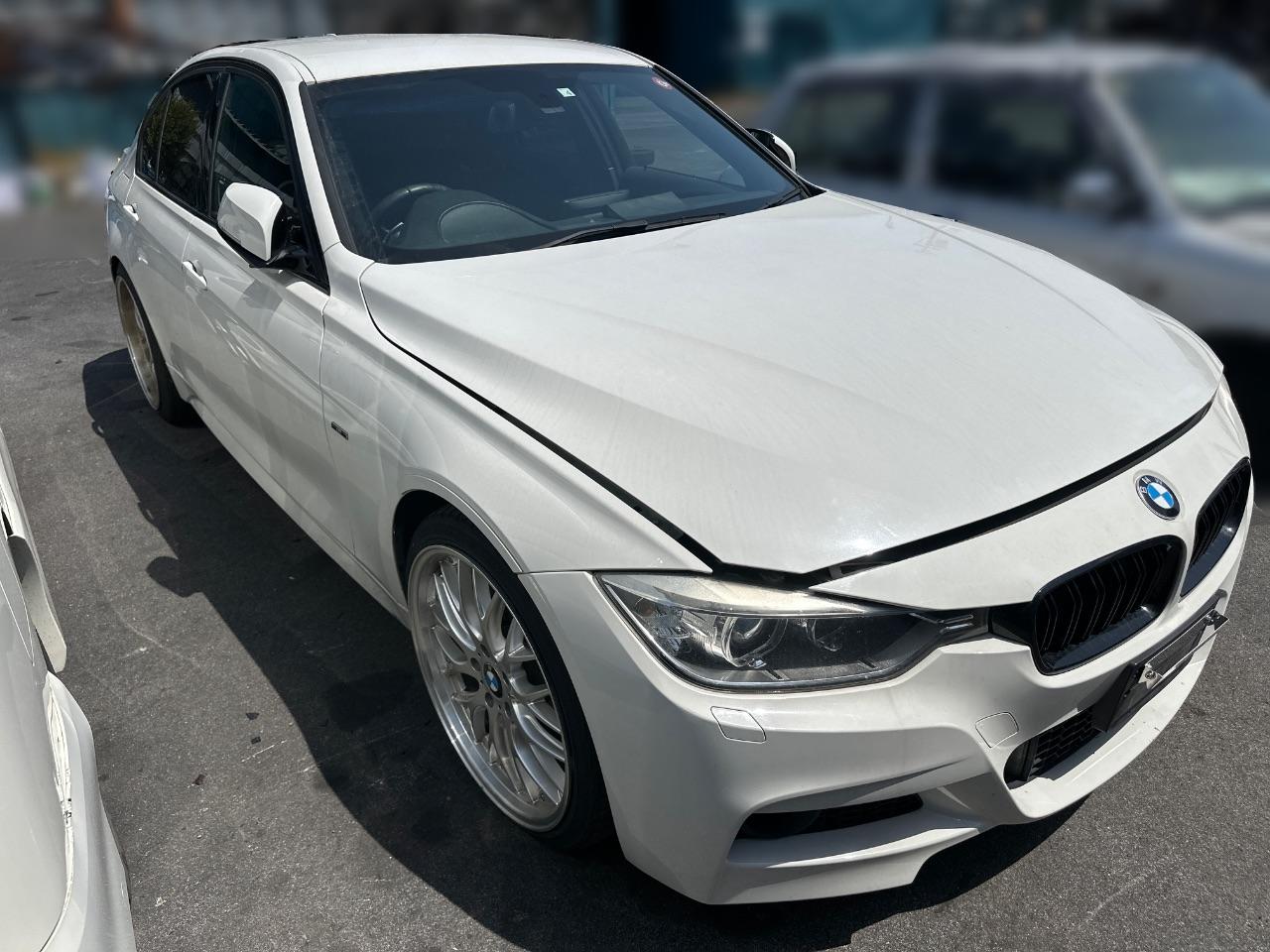 ＢＭＷＢＭＷ・３シリーズ平成25年式(2013年式)岐阜県大垣市の買取実績2025/10/22画像1