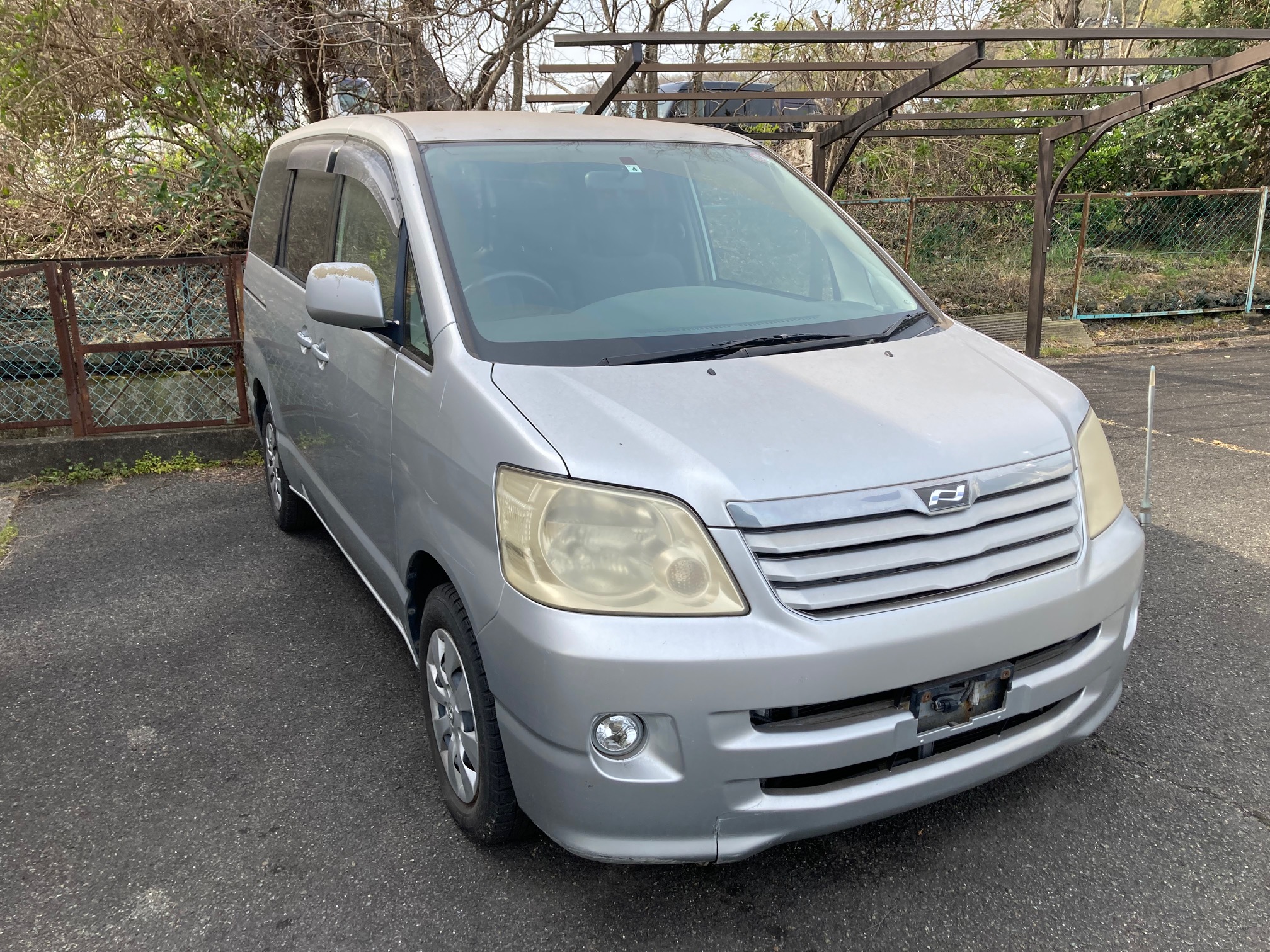 トヨタノア平成16年式(2004年式)広島県福山市の買取実績2025/10/22画像1