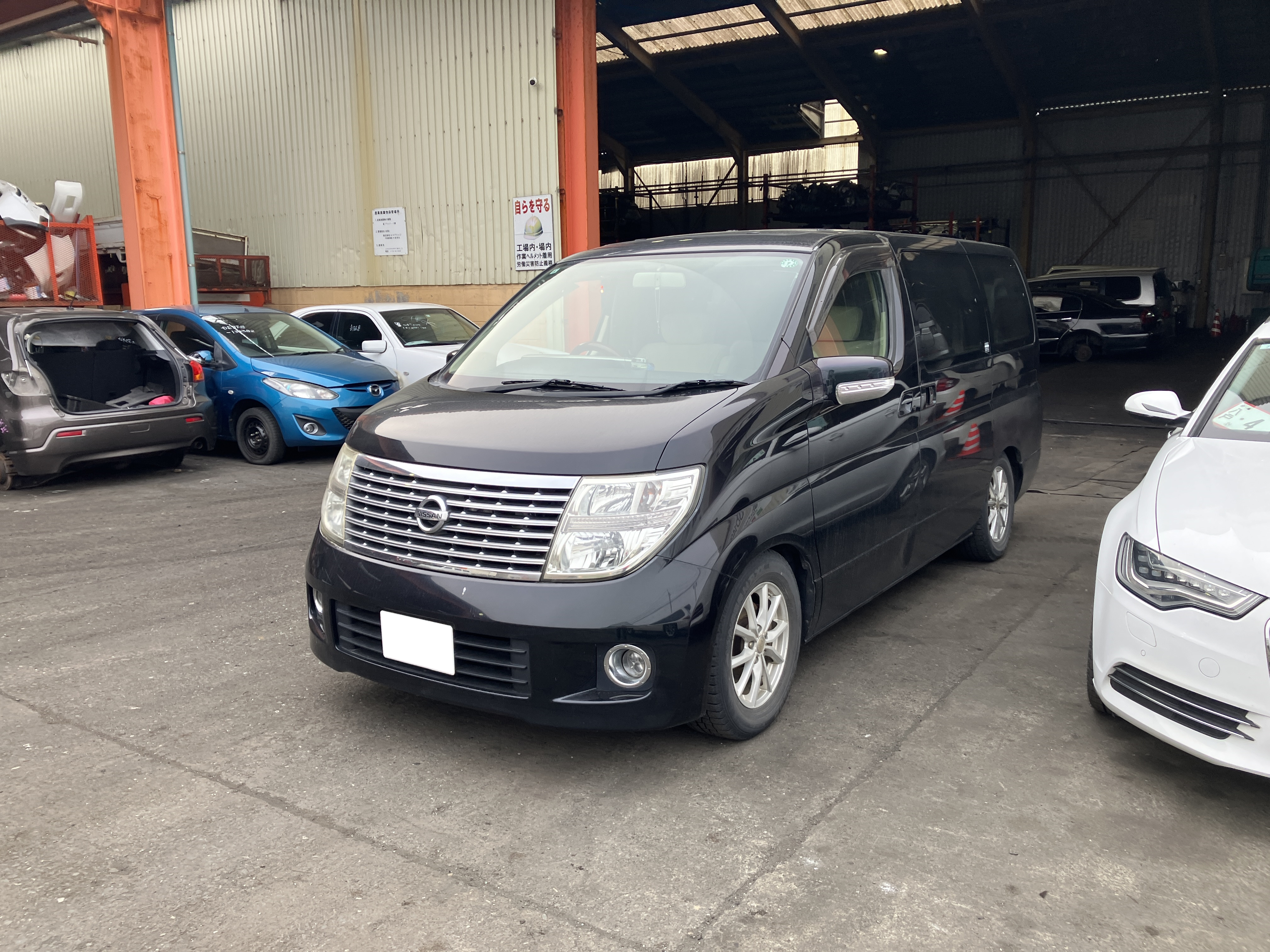 ニッサンエルグランド平成17年式(2005年式)青森県上北郡 おいらせ町の買取実績2025/10/27画像1