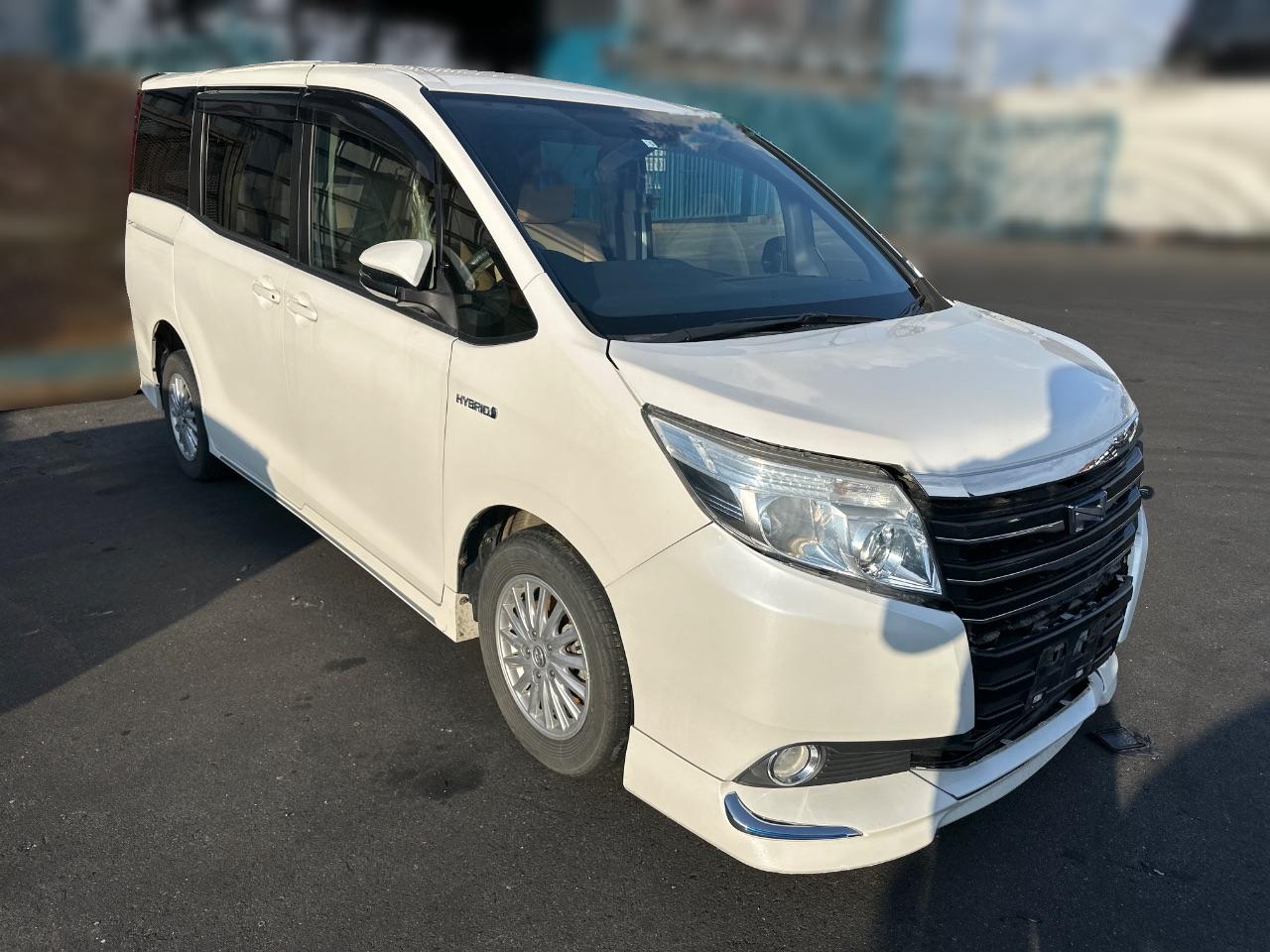 トヨタノアハイブリッド不明式(年式)岐阜県岐阜市の買取実績2025/10/27画像1