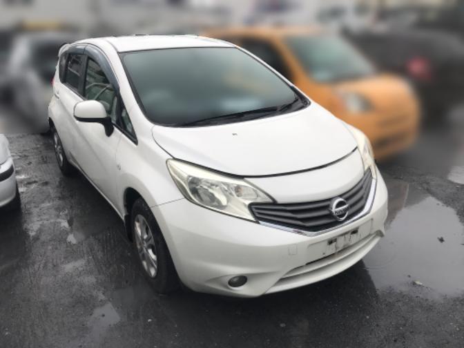 ニッサンノート平成25年式(2013年式)埼玉県所沢市の買取実績2025/10/27画像1