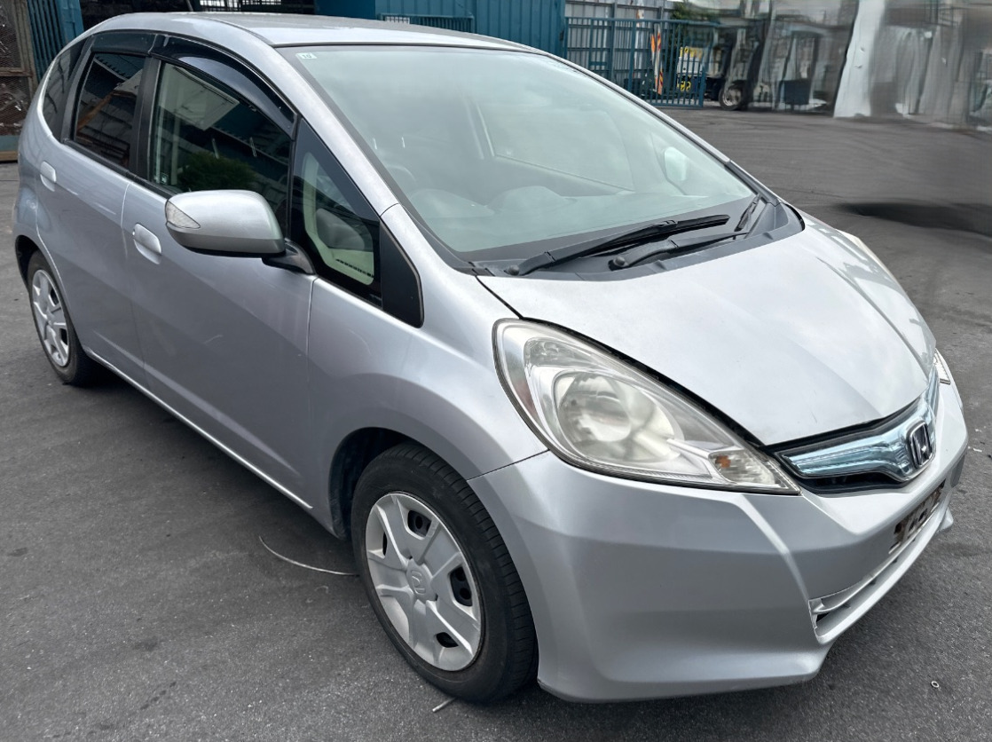 ホンダフィットハイブリッド平成23年式(2011年式)岐阜県海津市の買取実績2025/10/27画像1