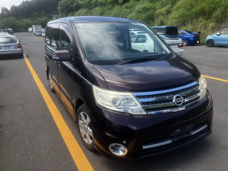 ニッサンセレナ平成22年式(2010年式)鹿児島県鹿児島市の買取実績2025/10/27画像1