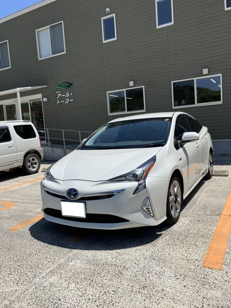 トヨタプリウス平成30年式(2018年式)長崎県長崎市の買取実績2025/11/04画像1