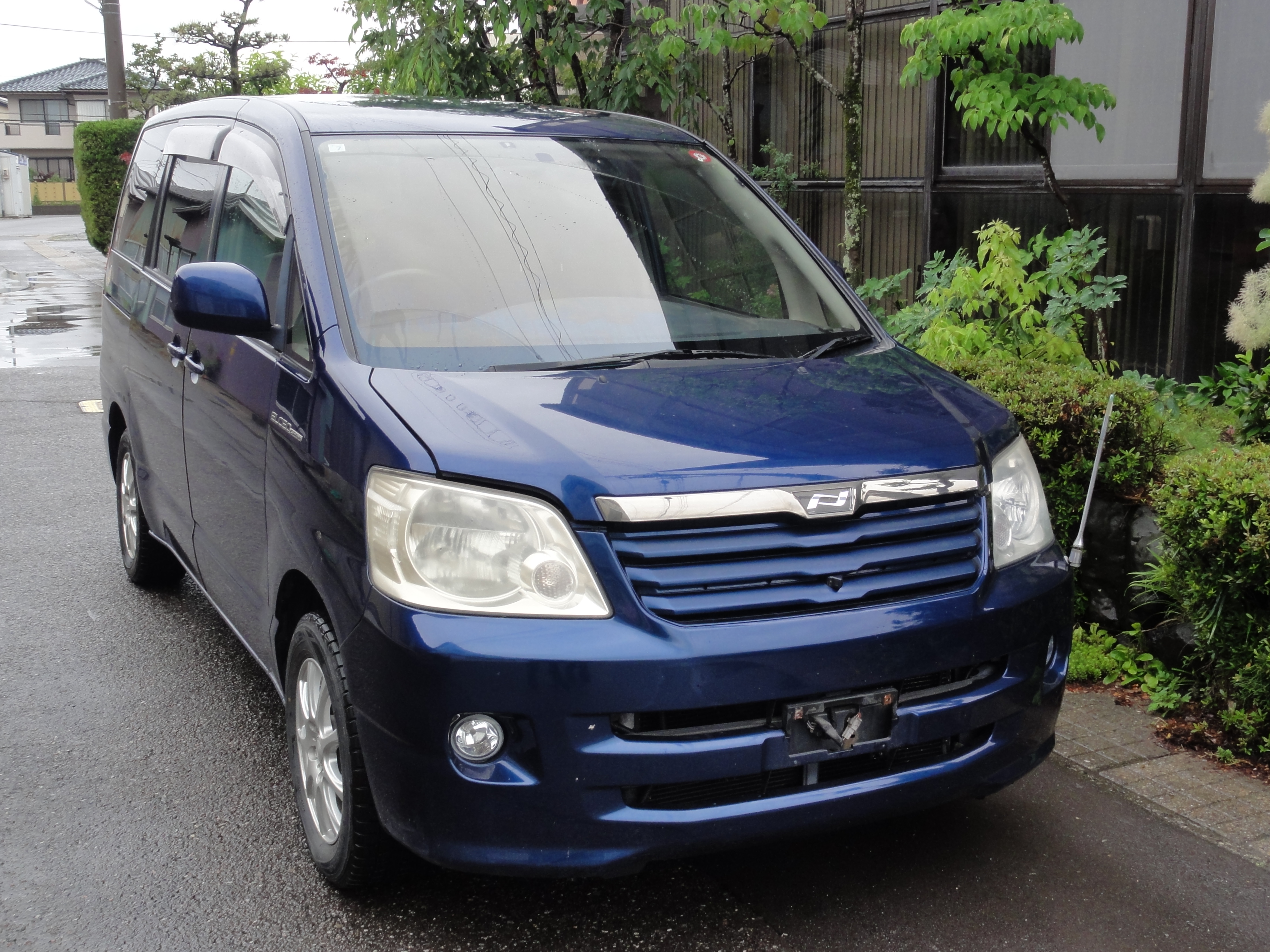 トヨタノア平成16年式(2004年式)福井県福井市の買取実績2025/11/04画像1