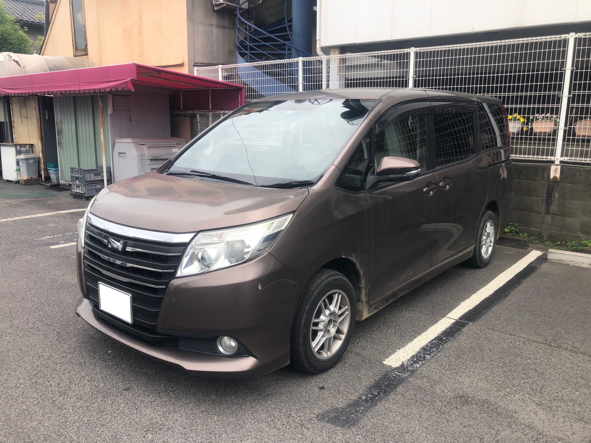 トヨタノア平成26年式(2014年式)広島県福山市の買取実績2025/11/04画像1