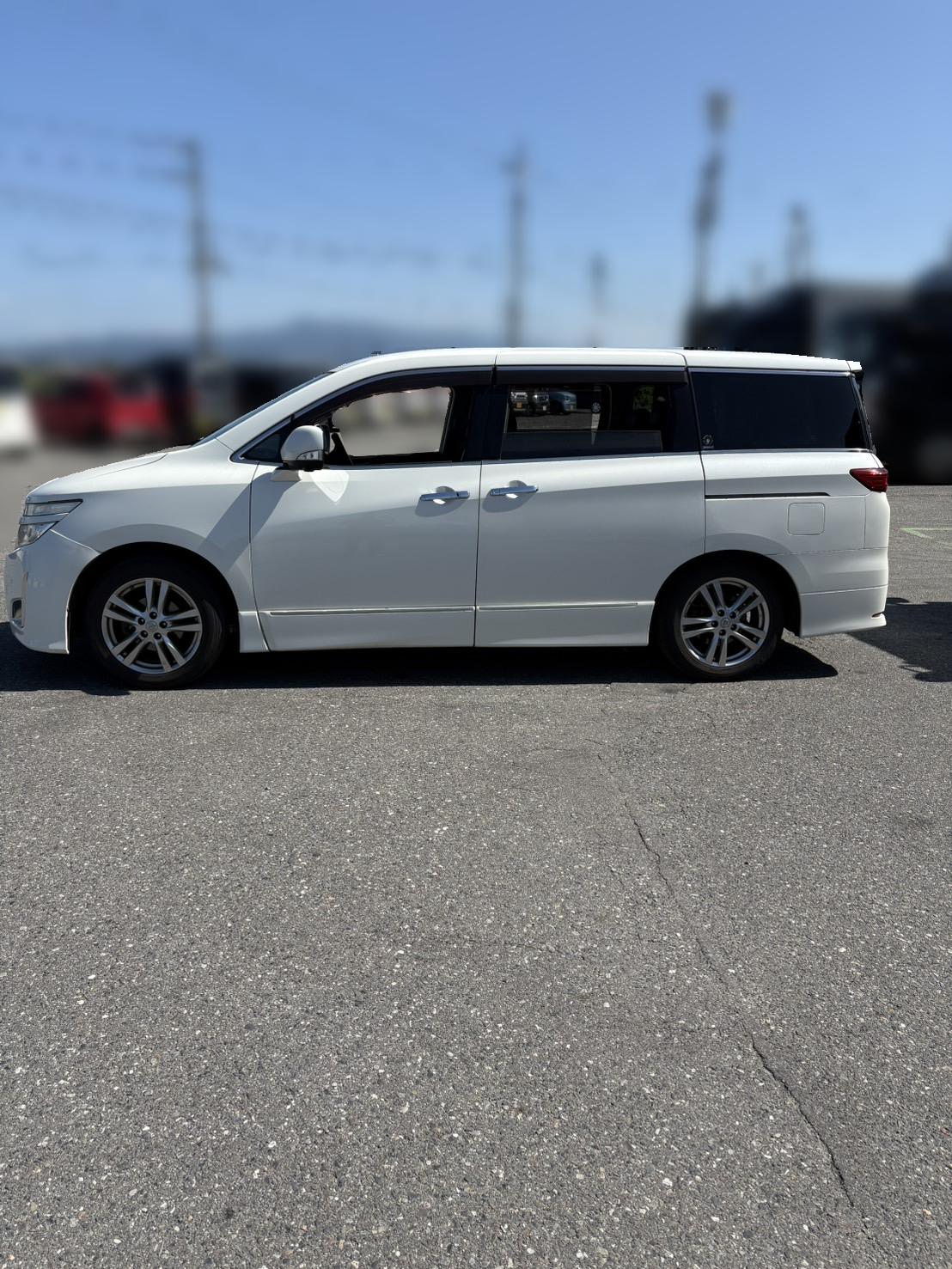 ニッサンエルグランド平成22年式(2010年式)新潟県新発田市の買取実績2025/11/10画像1