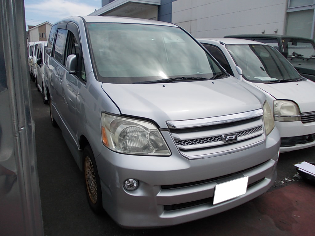 トヨタノア平成18年式(2006年式)神奈川県小田原市の買取実績2025/11/04画像1