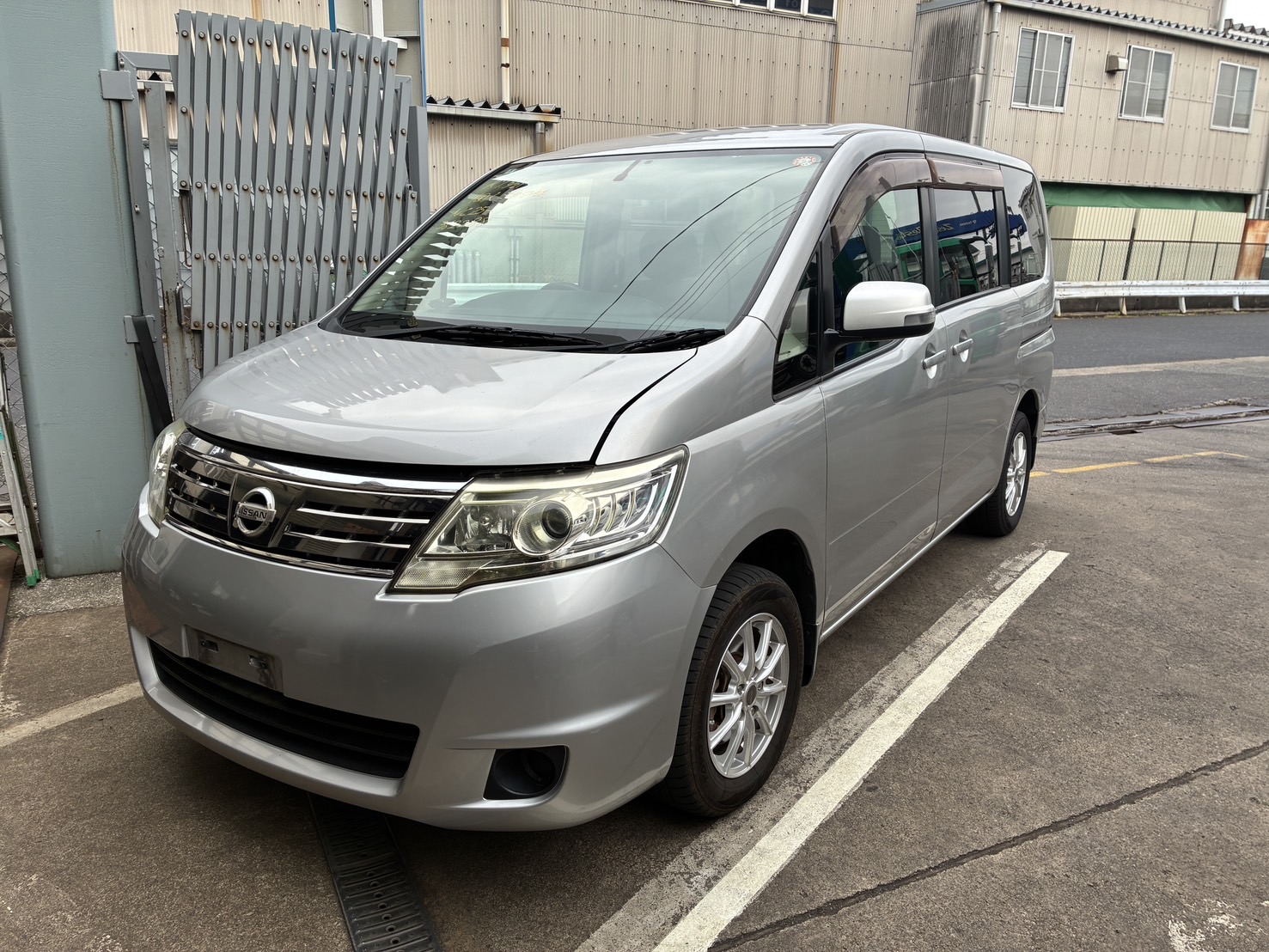 ニッサンセレナ平成22年式(2010年式)鳥取県鳥取市の買取実績2025/11/04画像1