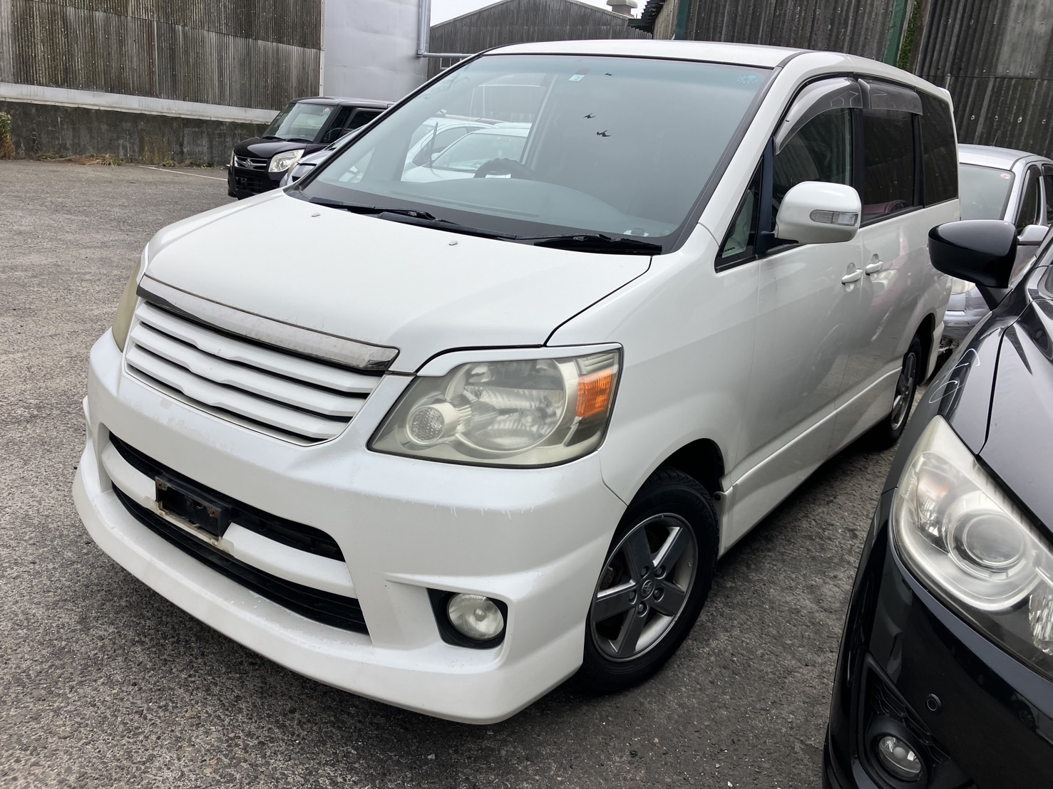 トヨタノア平成16年式(2004年式)青森県八戸市の買取実績2025/11/10画像1