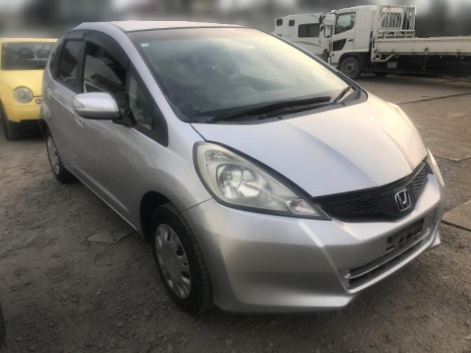 ホンダフィット平成25年式(2013年式)埼玉県所沢市の買取実績2025/11/10画像1