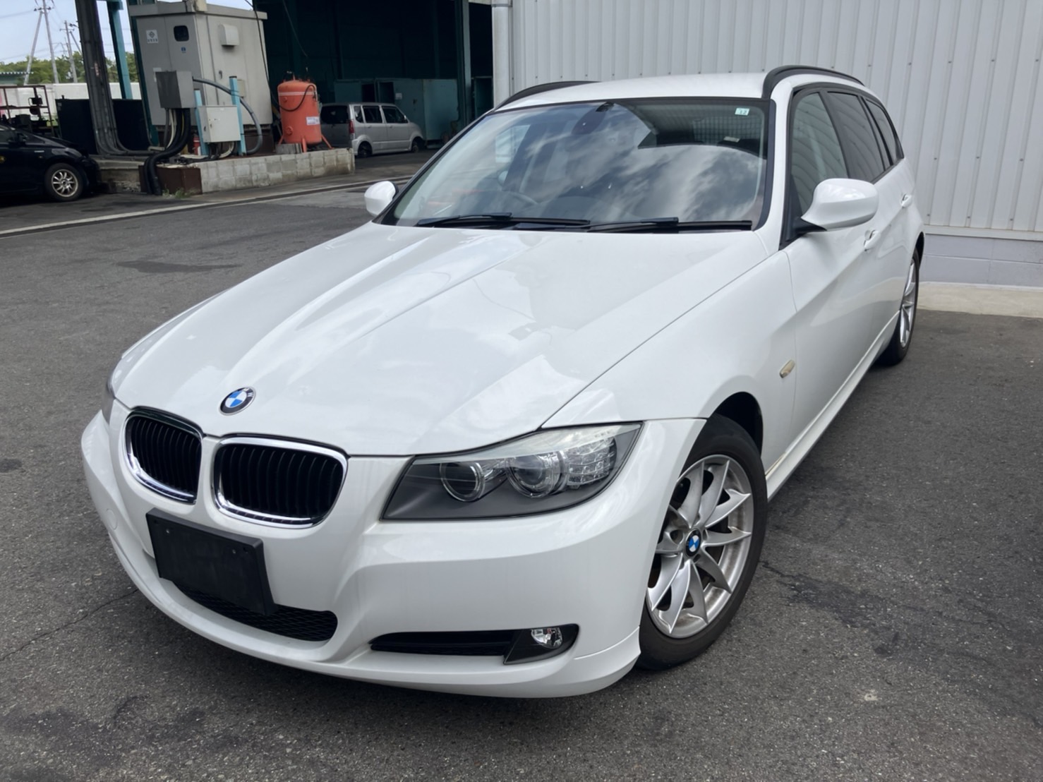 ＢＭＷＢＭＷ・３シリーズツーリング平成23年式(2011年式)兵庫県加古川市の買取実績2026/01/15画像1