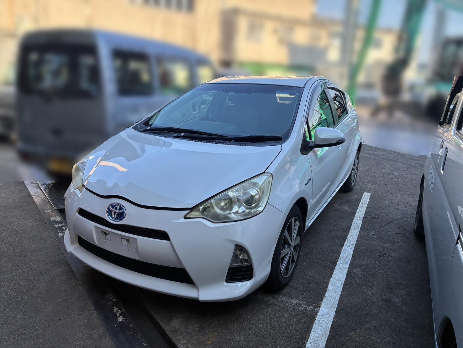 トヨタアクア平成24年式(2012年式)鳥取県鳥取市の買取実績2025/11/10画像1