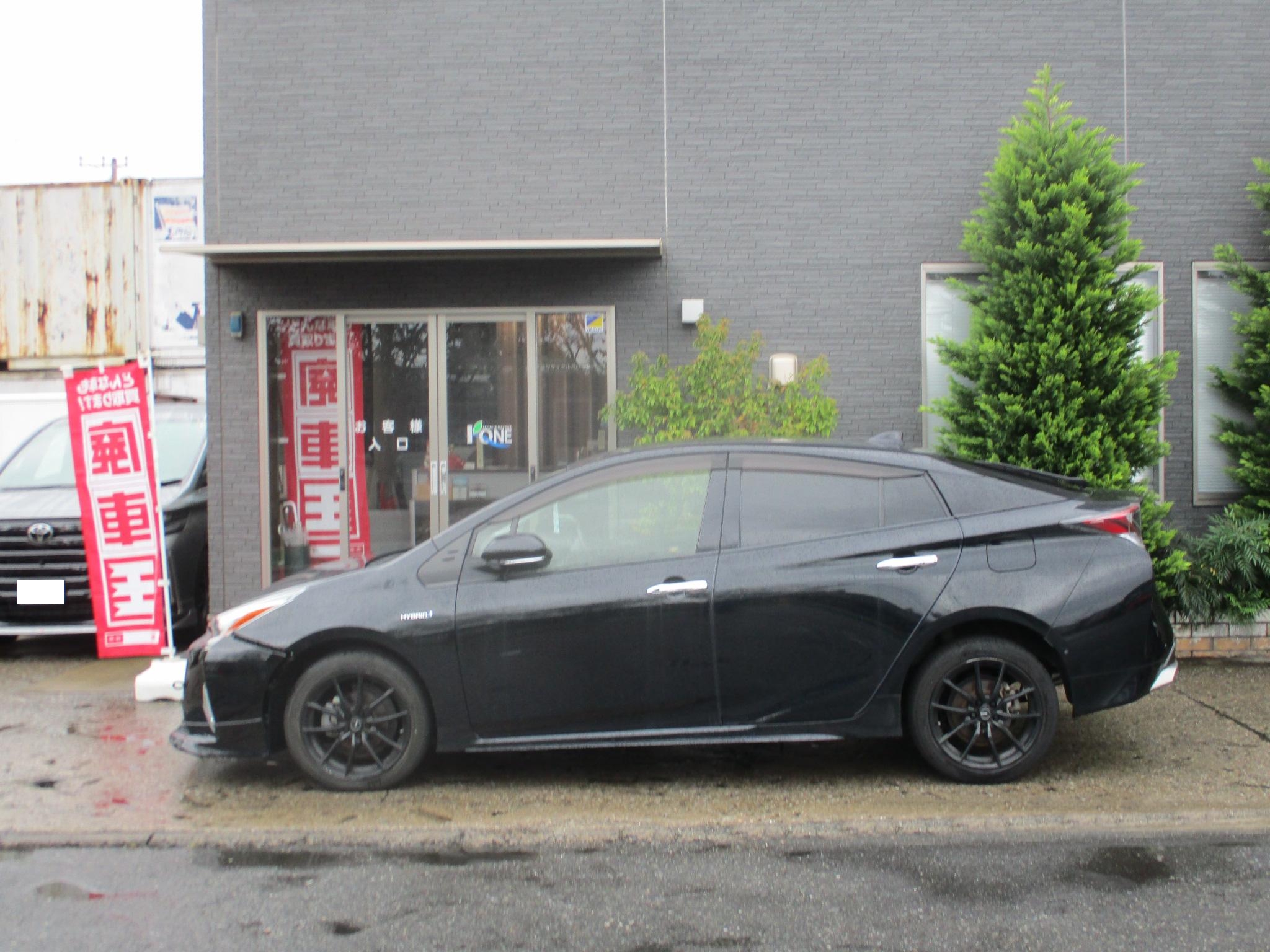 トヨタプリウス平成29年式(2017年式)東京都足立区の買取実績2026/01/28画像1