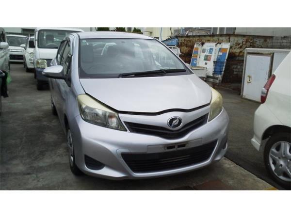 トヨタヴィッツ平成23年式(2011年式)愛媛県四国中央市の買取実績2026/01/28画像1