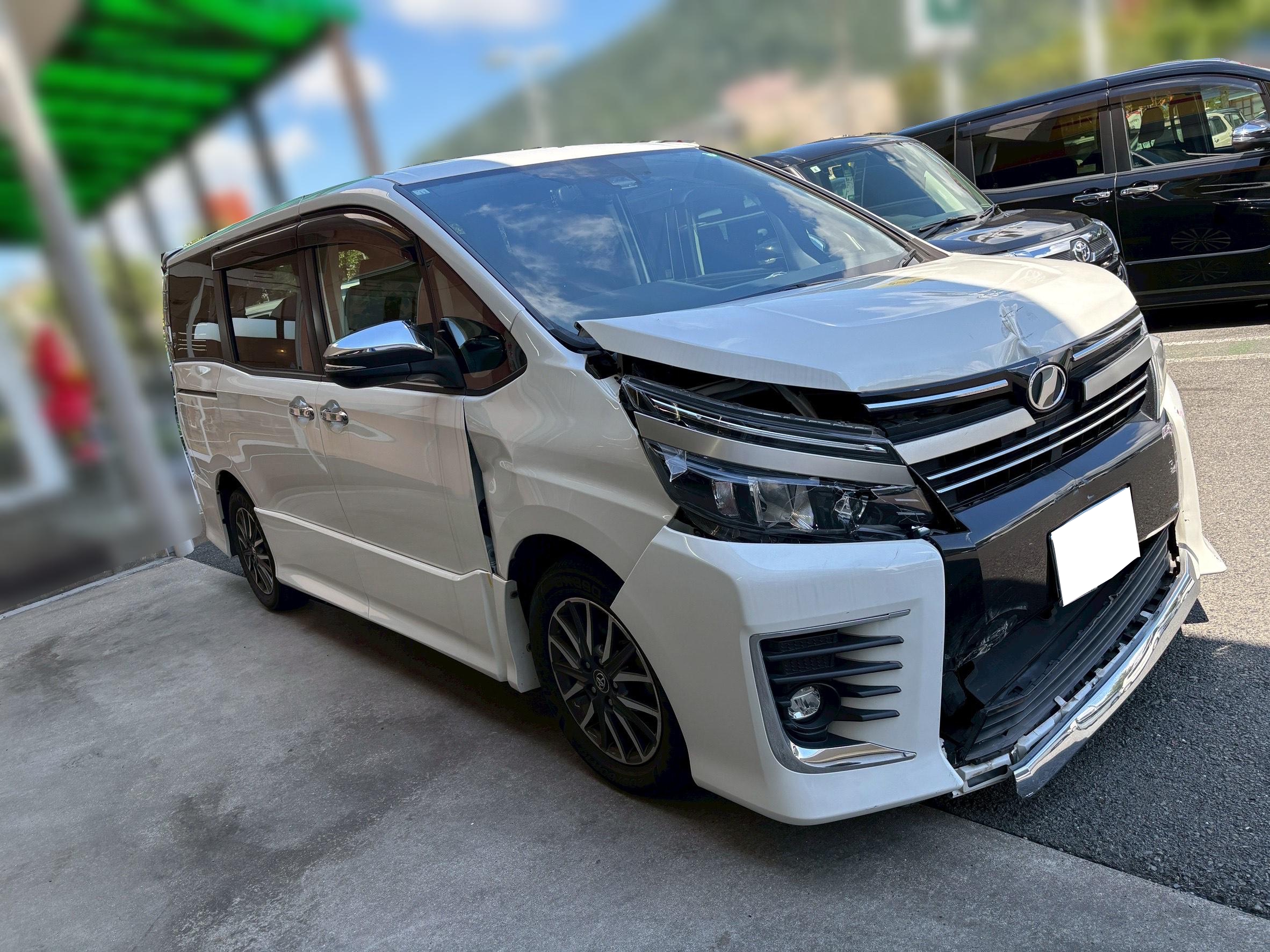 トヨタヴォクシー平成28年式(2016年式)福岡県北九州市の買取実績2026/01/28画像1