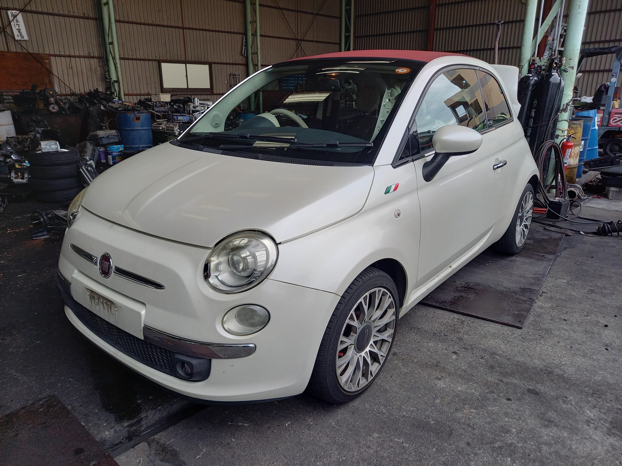 フィアットフィアット・５００Ｃ平成23年式(2011年式)長崎県佐世保市の買取実績2026/01/23画像1