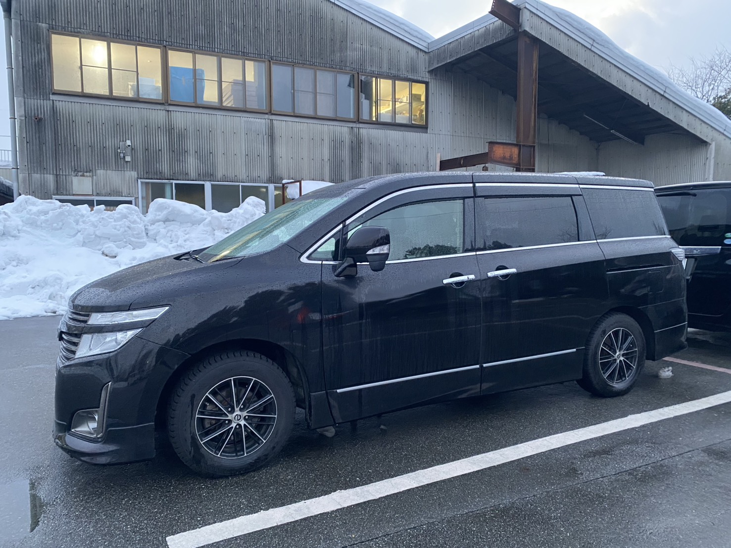 ニッサンエルグランド平成25年式(2013年式)富山県射水市の買取実績2026/03/27画像1