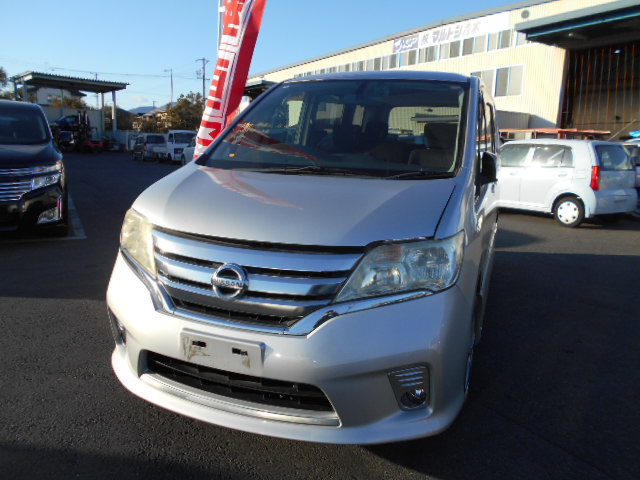 ニッサンセレナ平成23年式(2011年式)静岡県牧之原市の買取実績2026/03/10画像1