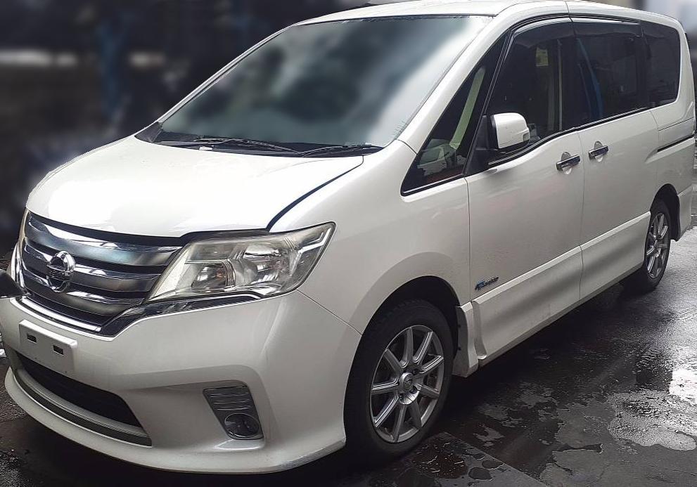 ニッサンセレナ不明式(年式)京都府京都市の買取実績2026/03/27画像1