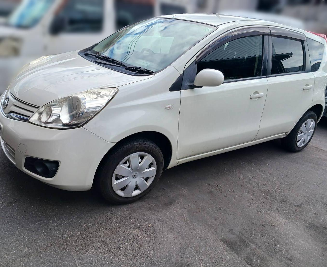 ニッサンノート平成23年式(2011年式)広島県広島市の買取実績2026/03/27画像1